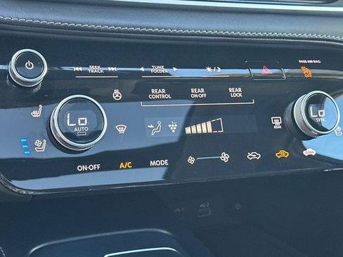 Used 2023 INFINITI QX60 Sensory w/ Cargo Package AWD/4WD image 20