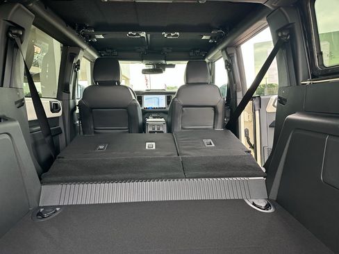 New 2026 Ford Bronco Outer Banks w/ Sasquatch Package AWD/4WD image 38