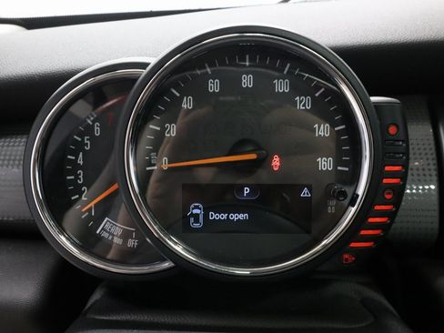 Used 2015 MINI Cooper 2-Door Hardtop image 27