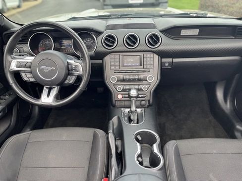 Used 2016 Ford Mustang Convertible image 26