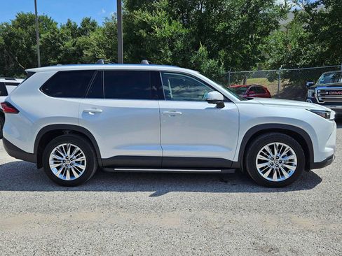 Used 2026 Toyota Grand Highlander AWD image 7