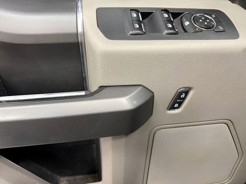 Used 2018 Ford F150 XLT w/ Equipment Group 301A Mid image 10