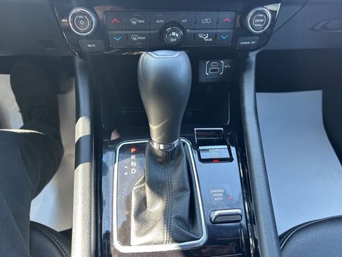 Used 2024 Jeep Compass Limited image 16