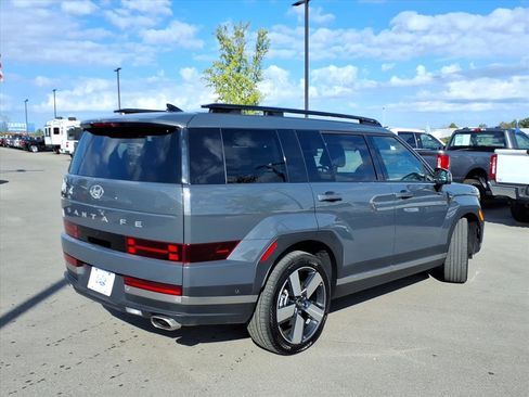 Used 2024 Hyundai Santa Fe Limited image 3