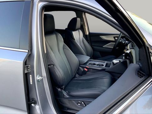 Used 2026 Acura MDX FWD w/ Technology Package image 9