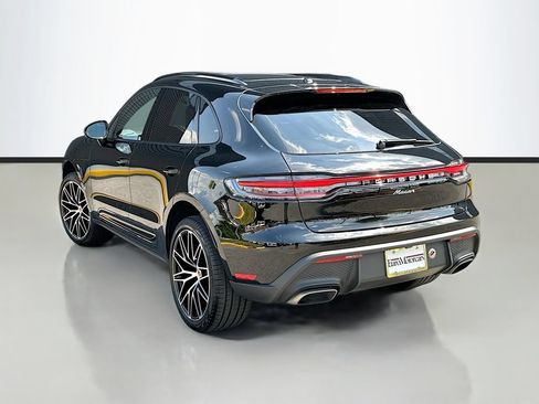 Certified 2026 Porsche Macan AWD/4WD image 3