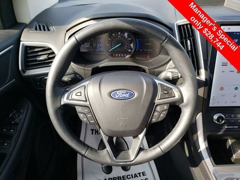 Used 2024 Ford Edge SEL w/ Convenience Package AWD/4WD image 12
