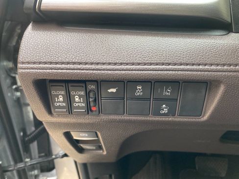 Used 2019 Honda Odyssey EX-L image 18