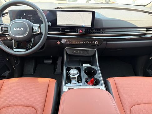 New 2026 Kia Carnival SX Prestige FWD image 9