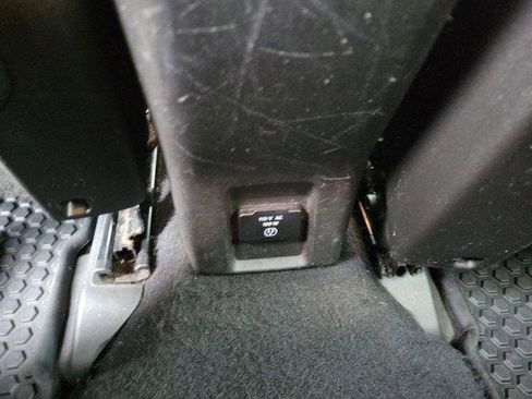 Used 2017 Jeep Renegade Trailhawk image 13