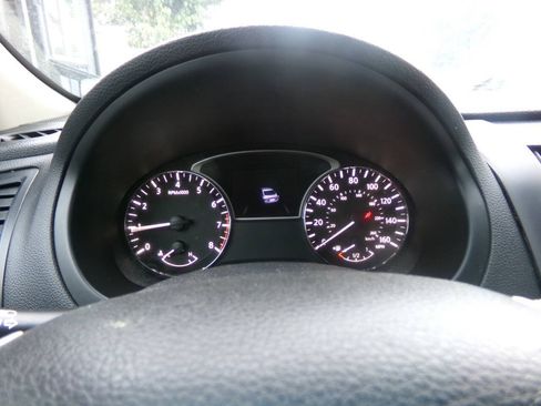 Used 2018 Nissan Altima 2.5 SV FWD image 10
