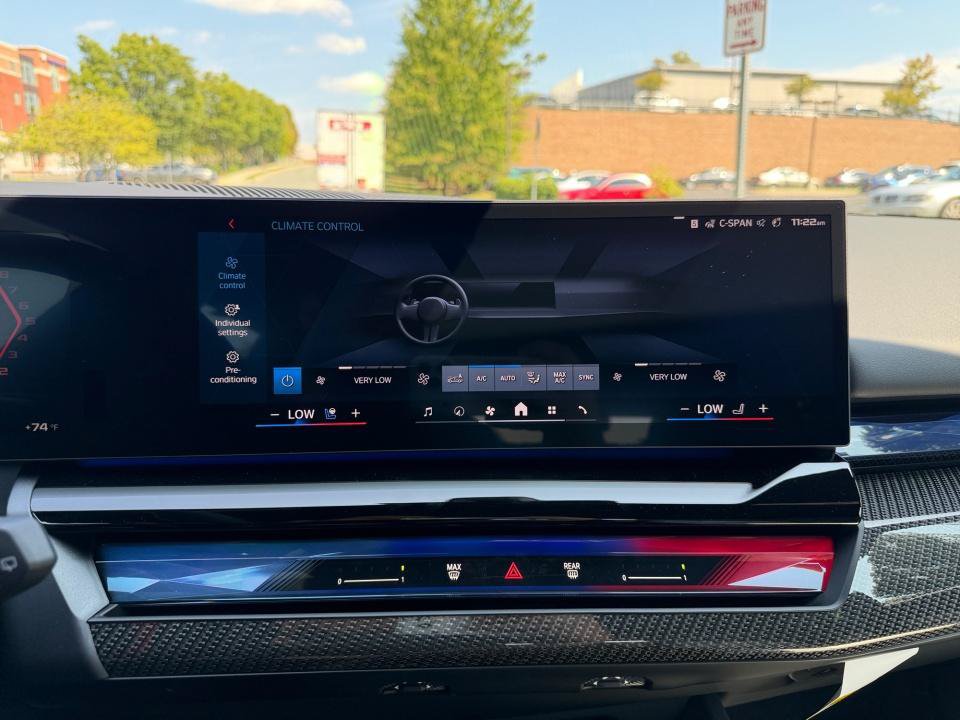 New 2027 BMW M5 Touring AWD/4WD image 18