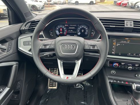 Used 2025 Audi Q3 2.0T Premium Plus w/ Premium Plus Package image 16