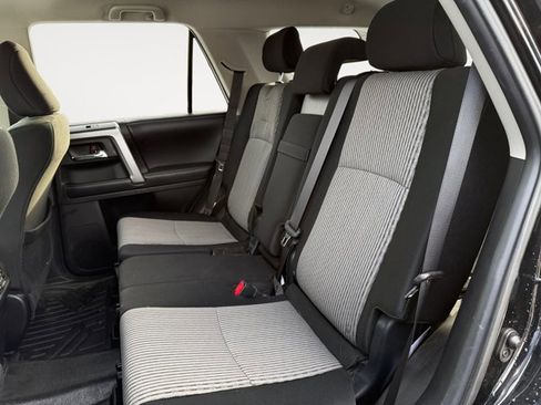 Used 2016 Toyota 4Runner SR5 image 13