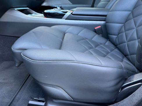 Certified 2023 BMW 740i image 14