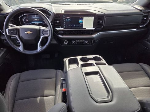 Used 2024 Chevrolet Silverado 1500 LT image 13