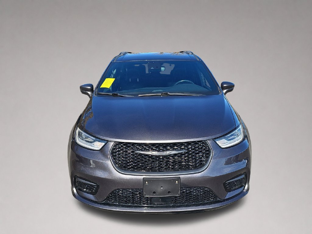 Used 2021 Chrysler Pacifica Touring-L w/ Premium & Safety Sphere Group FWD image 9