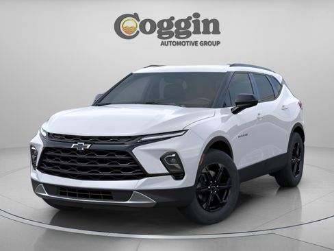 New 2026 Chevrolet Blazer LT w/ Convenience Package FWD image 8