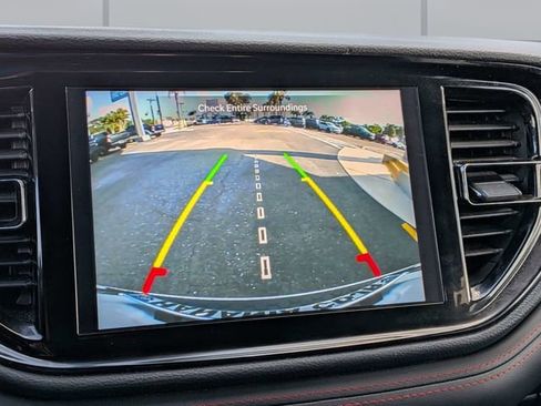 Used 2025 Dodge Durango GT RWD image 19