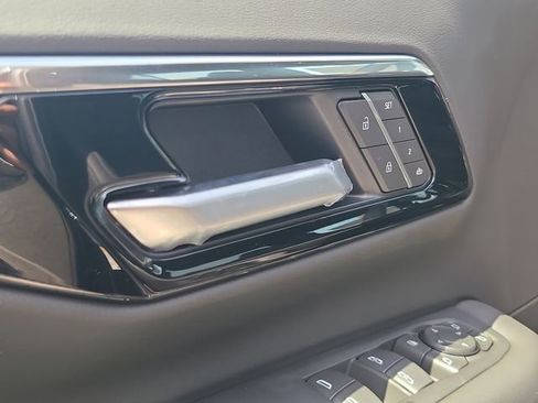 New 2026 Chevrolet Tahoe Z71 AWD/4WD image 17