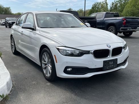 Used 2017 BMW 320i xDrive Sedan image 2