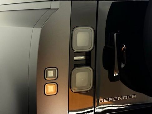 New 2026 Land Rover Defender 110 V8 image 16