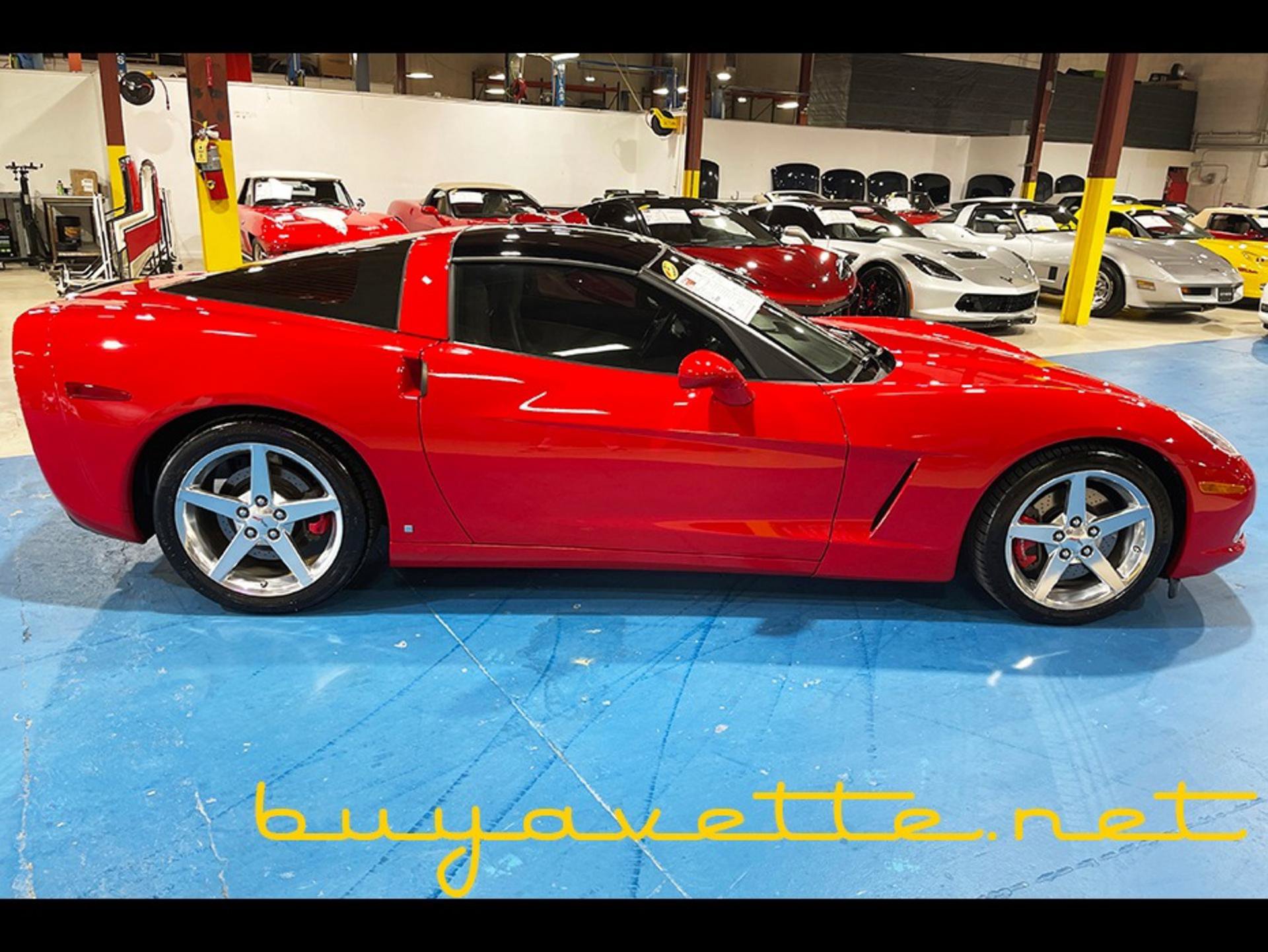 Used 2006 Chevrolet Corvette Coupe w/ Preferred Equipment Group RWD image 7
