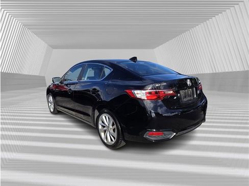 Used 2018 Acura ILX image 7