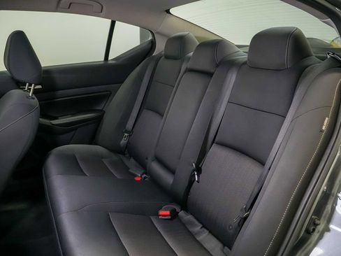 Used 2021 Nissan Altima 2.5 SV FWD image 19