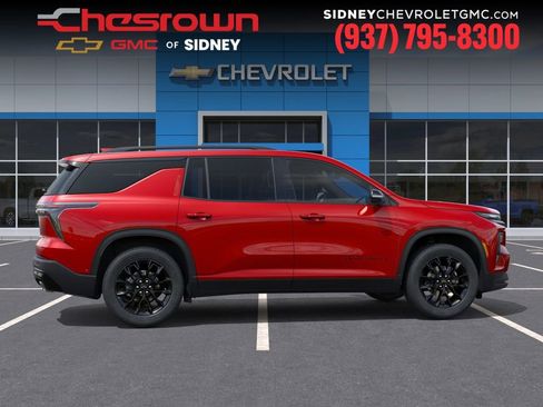 New 2026 Chevrolet Traverse LT w/ Midnight/Sport Edition FWD image 5