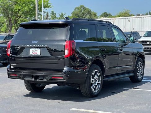 Certified 2025 Ford Expedition Active AWD/4WD image 55