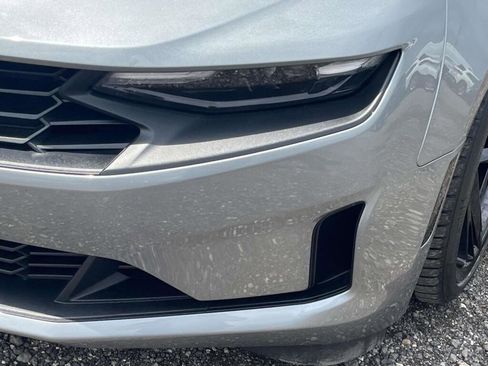 Used 2023 Chevrolet Camaro LT RWD image 13