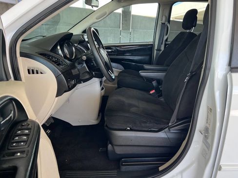Used 2015 Dodge Grand Caravan SE w/ Quick Order Package 29E SE image 15