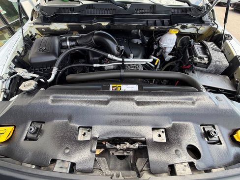Used 2019 RAM 1500 Classic Warlock AWD/4WD image 7