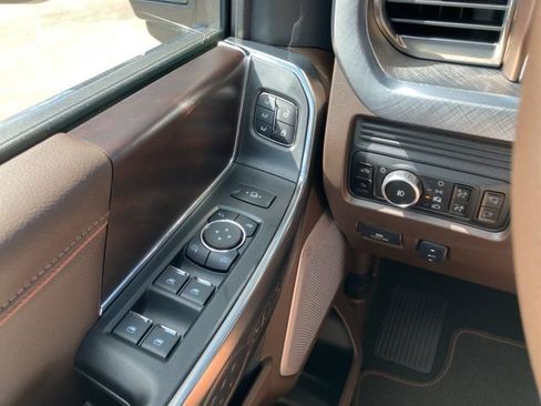 New 2025 Ford F250 King Ranch w/ Chrome Package image 26