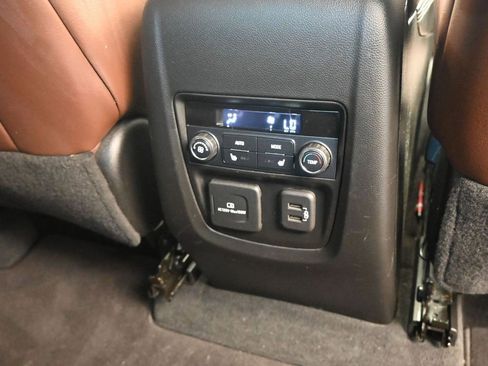 Used 2021 Buick Enclave Avenir w/ Avenir Technology Package image 19