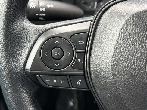 Used 2025 Toyota Corolla LE image 24