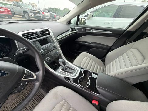 Used 2015 Ford Fusion S FWD image 10