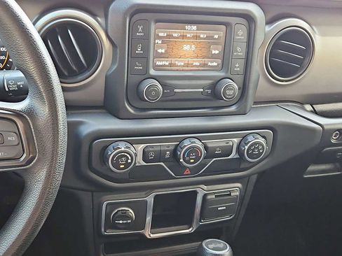 Used 2021 Jeep Wrangler Unlimited Sport image 26