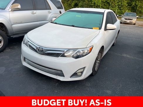 Used 2013 Toyota Camry LE image 4