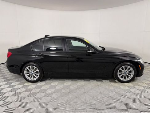 Used 2018 BMW 320i Sedan image 4