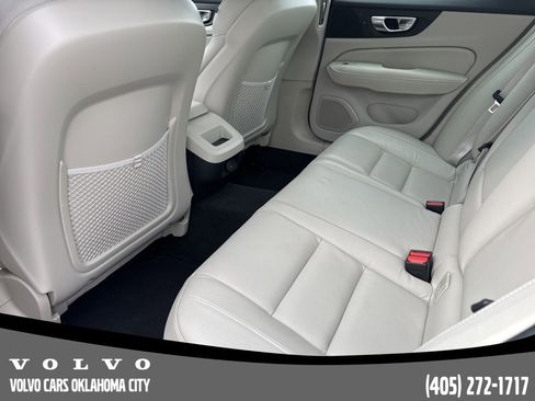 Certified 2025 Volvo S60 B5 Core image 15