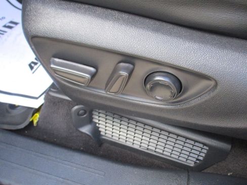 Used 2021 Toyota Sienna XSE w/ XSE Plus Package image 16