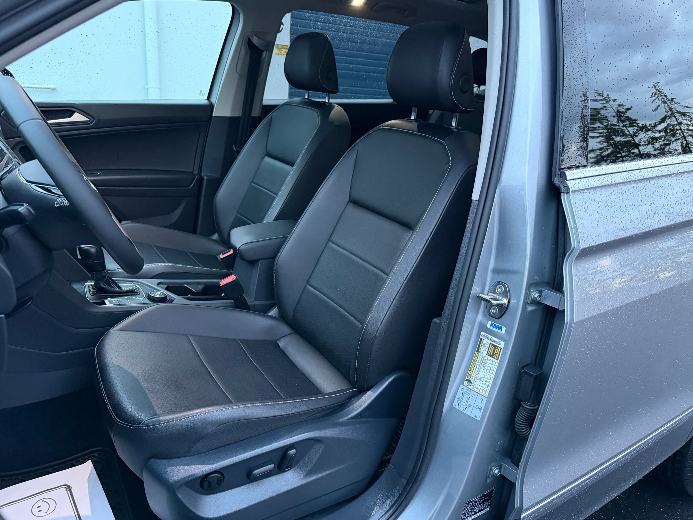 Used 2021 Volkswagen Tiguan SEL AWD/4WD image 8