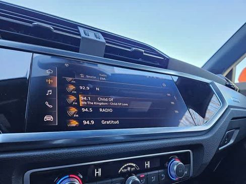 Used 2025 Audi Q3 2.0T Premium w/ Convenience Package image 30