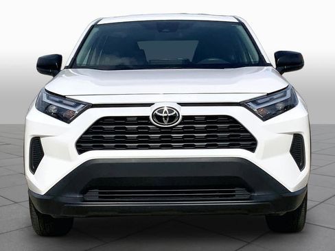 Used 2024 Toyota RAV4 LE image 4