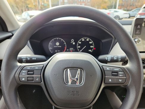 Certified 2026 Honda HR-V LX image 18