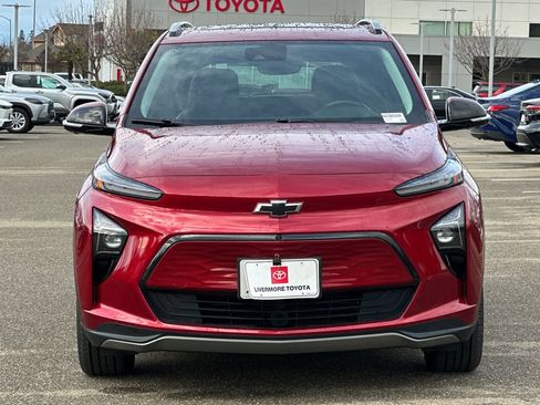 Used 2022 Chevrolet Bolt EUV Premier w/ Sun & Sound Package image 9