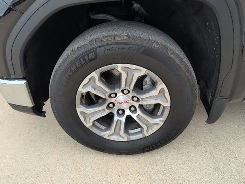 Used 2024 GMC Sierra 1500 SLT image 3