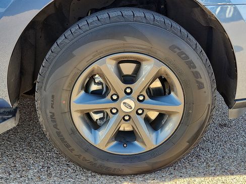 Used 2020 Ford Expedition XLT w/ Equipment Group 202A image 7